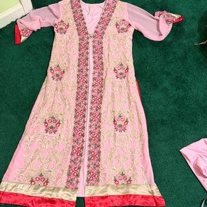 Elegant Pink Embroidered Kurta set